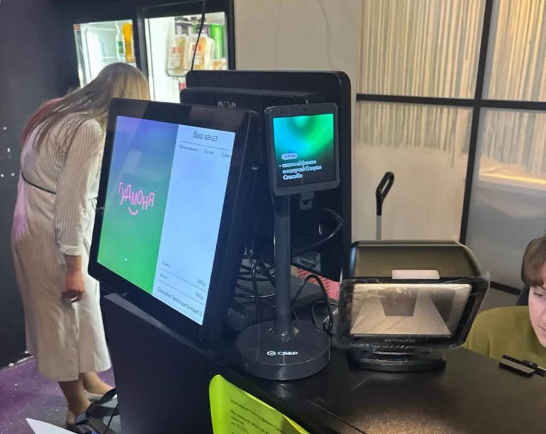 Терминал самообслуживания для кафе готового питания Гудмоня